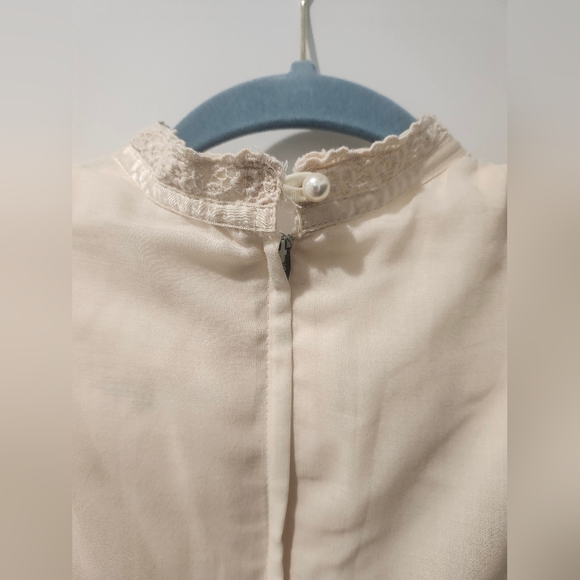 RARE GUNNE SAX VINTAGE LACE DRESS GREAT CONDITION😍 SIZE 5 (VTG SIZES RUN SMALL) - Picture 8 of 13